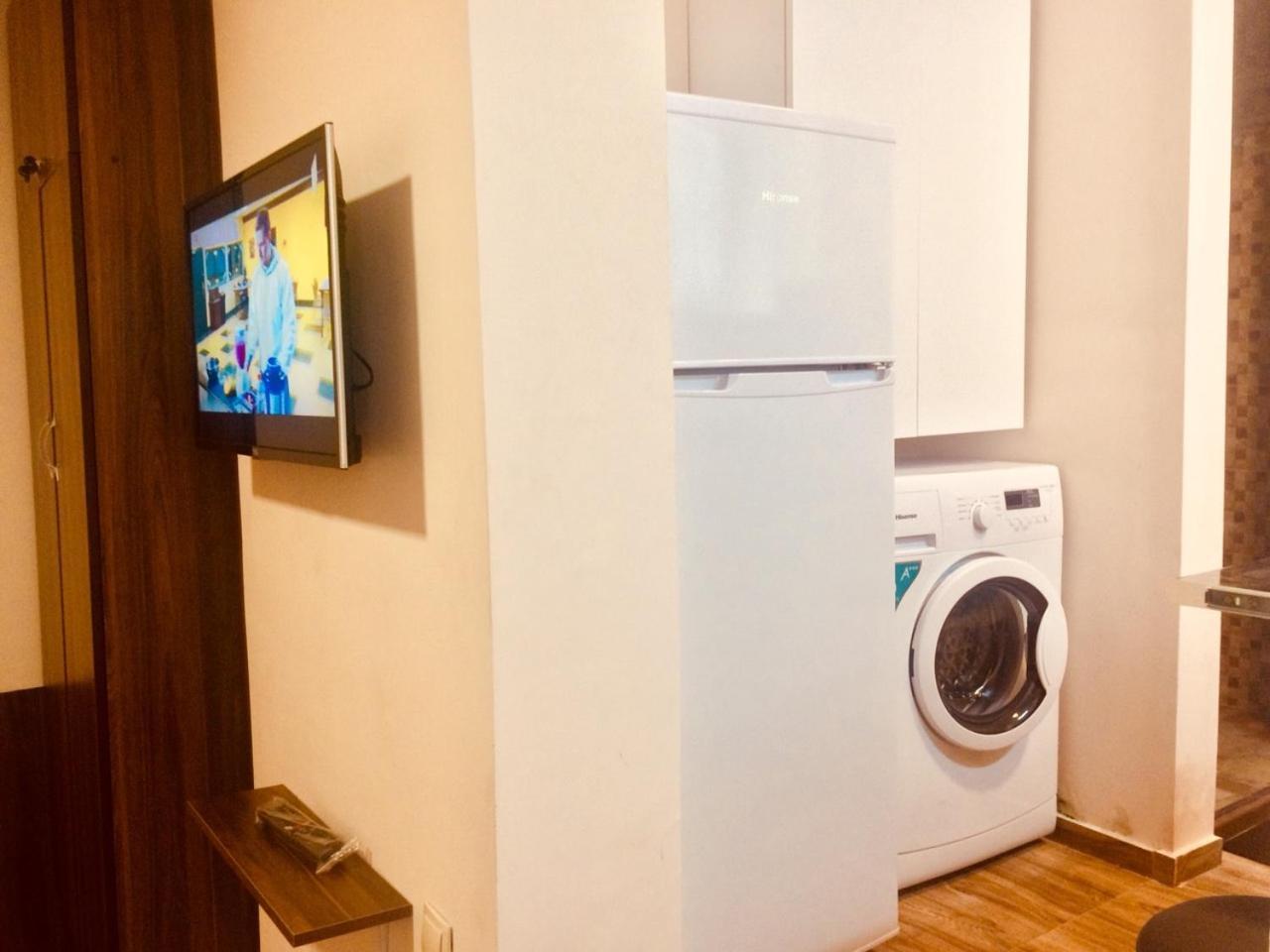 Apartment Gorgasali_57 バトゥーミ エクステリア 写真