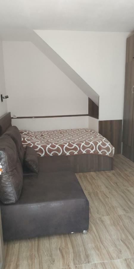 Apartment Gorgasali_57 バトゥーミ エクステリア 写真