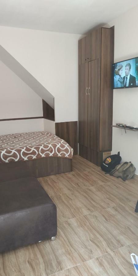 Apartment Gorgasali_57 バトゥーミ エクステリア 写真