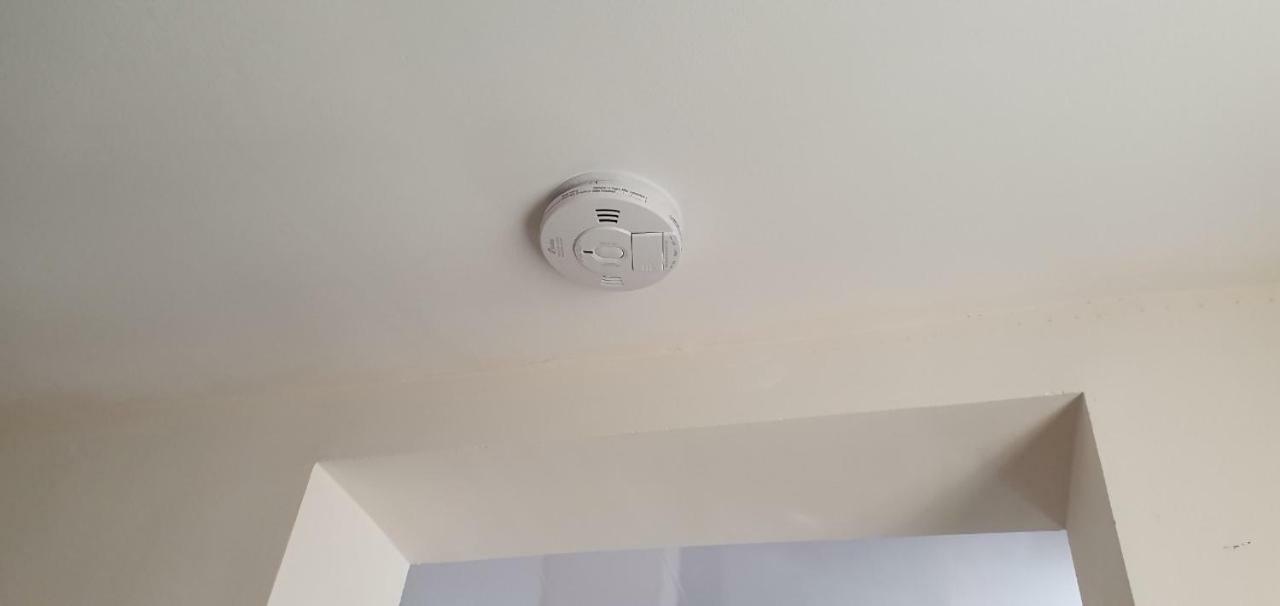 Apartment Gorgasali_57 バトゥーミ エクステリア 写真